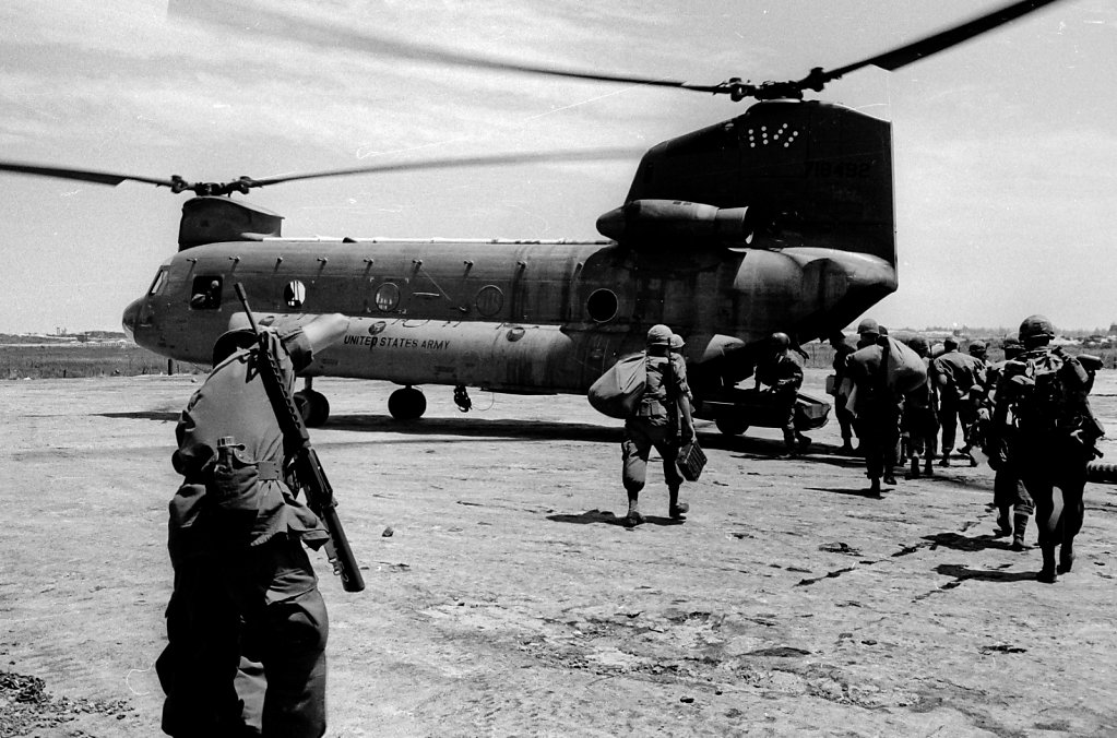 Soldiers entering helicopter